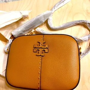 Tory Burch
McGraw Leather Camera Bag,tiramisu color